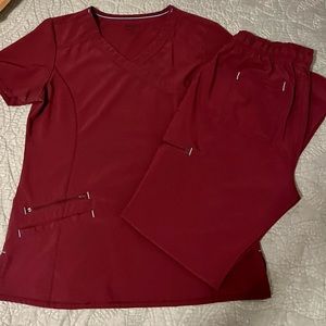 Scrubstar burgundy scrub set size small